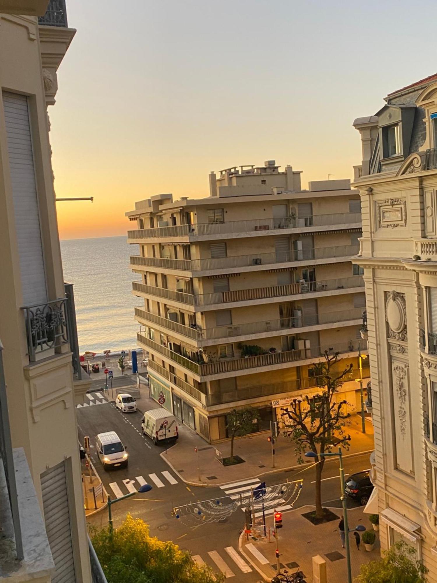 Les Fleurs Astoria Leilighet Menton Eksteriør bilde